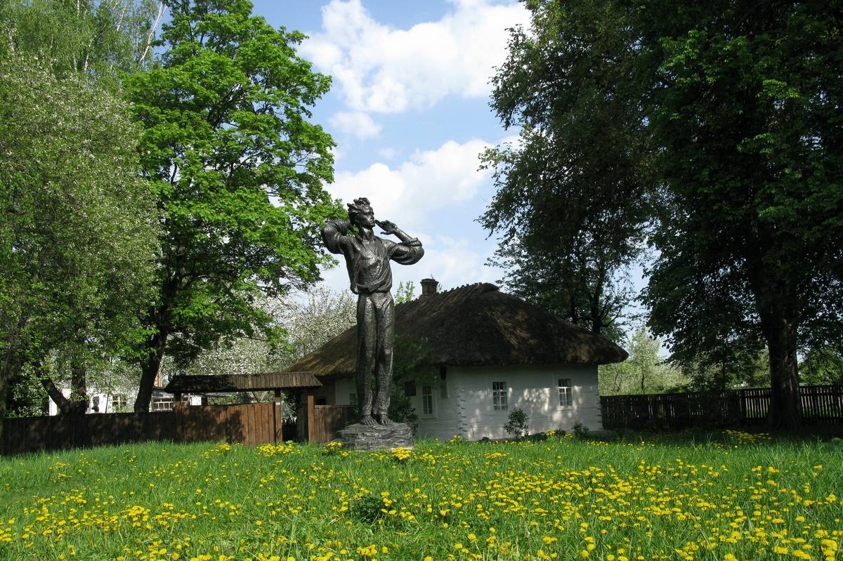 меморіальний музей Олександра Довженка