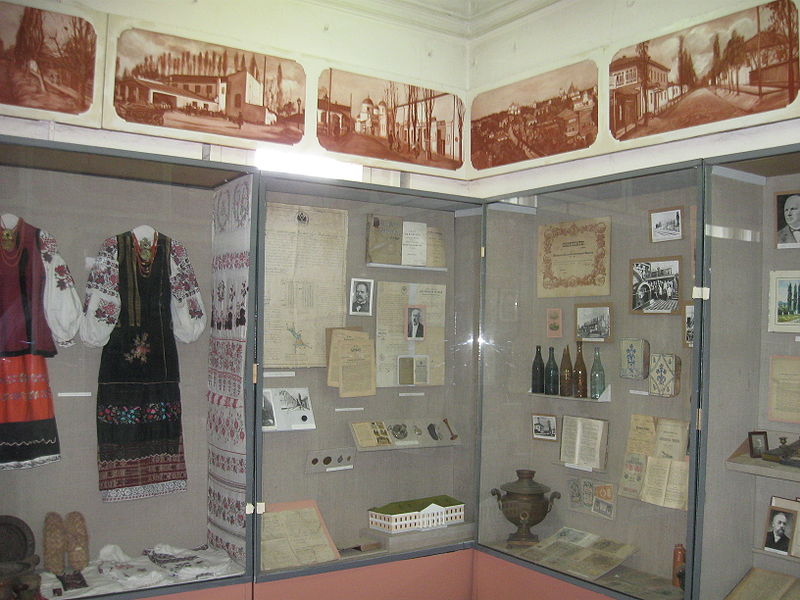 У другій залі Ніжинського краєзнавчого музею